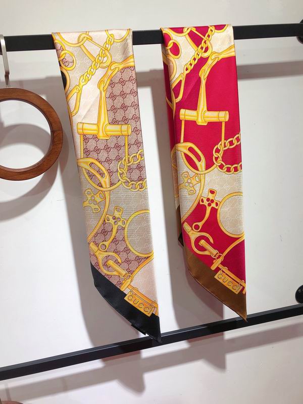 Gucci silk scarf 90X90cm E08